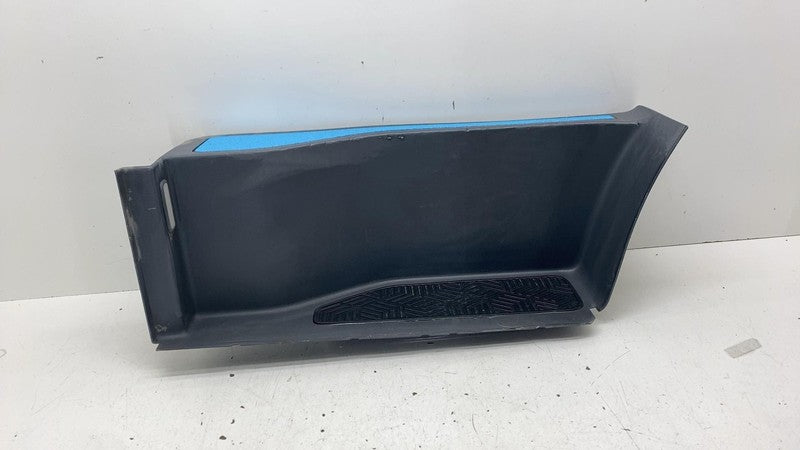 ⭕ 2022 Rivian EDV-700 Amazon Van Passenger Door Step Panel w/ Edge Tri