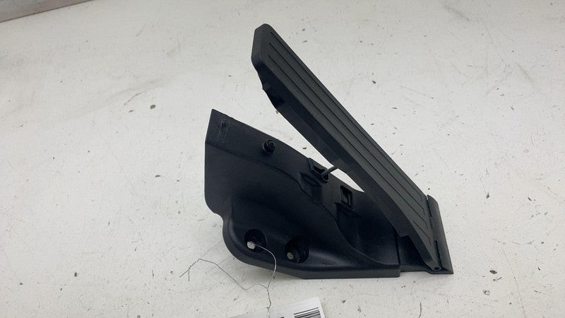 A2053000004 ⭕ 15-22 Mercedes-Benz C300 W205 Front Accelerator Gas Pedal Throttle A2053000004