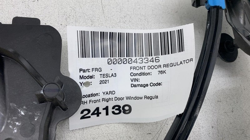⭕17-23 Model 3 Front Right Window Regulator Motor w/ Closeout Panel 10