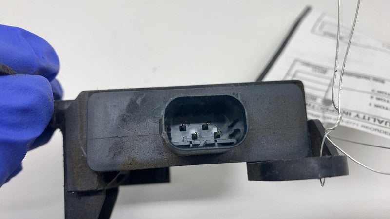 7P0907455 2011-2016 Porsche Cayenne S Front Left Tire Pressure Monitor Control Module Unit