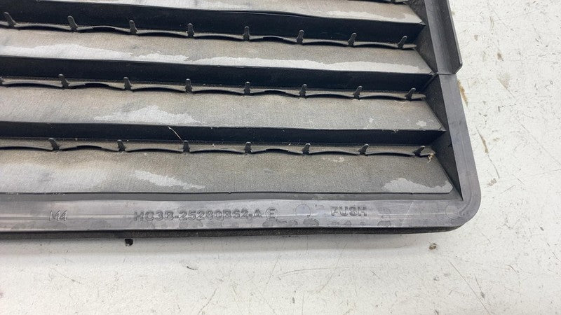 ⭕ 18-24 Lincoln Navigator Rear Quarter Panel Pressure Air Vent HC3B-25