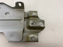 ⭕ 17-23 Model 3 Front Driver Side Fender Mount Support Bracket Left 1092304-00-B