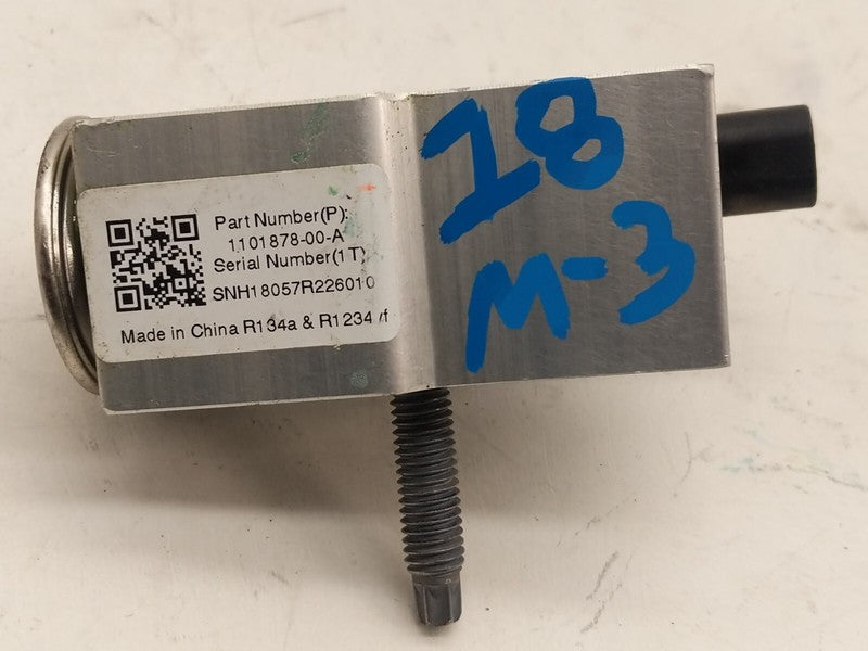1101878 00 A ⭕ 17-23 Model 3 Air Conditioner HVAC Heater Core Valve Tube Sensor 1101878-00-A