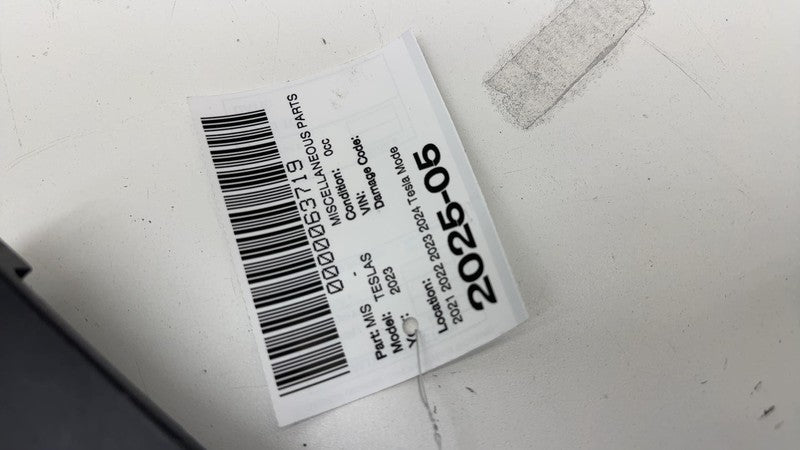 1564265-00-B ⭕ 21-24 Tesla Model S Front Right Under Hood Apron Trim Panel Cover 1564262-00-B