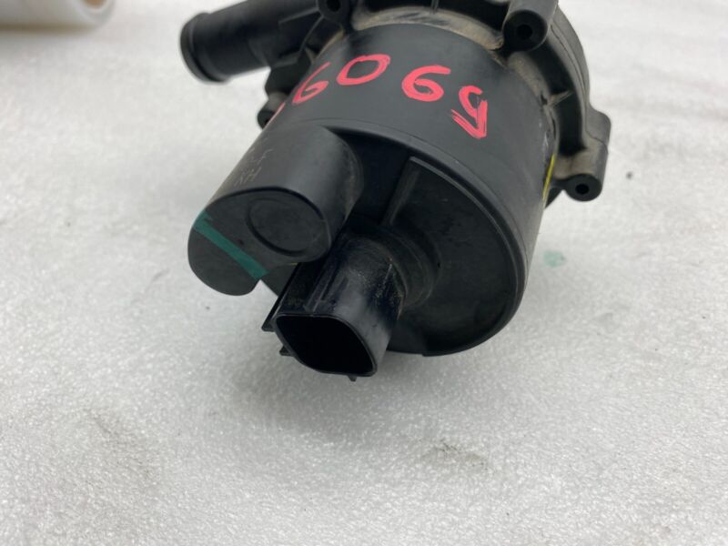 2016-2020 Tesla Model S X Front Auxilliary Electric Cooling System Coolant Pump