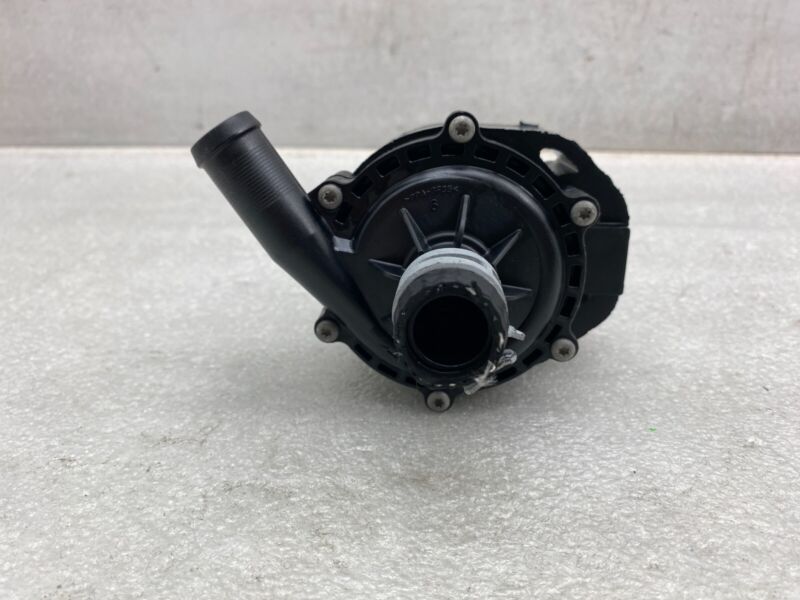 2016-2020 Tesla Model S X Cooling System Auxiliary Water Coolant Pump FWD Assy