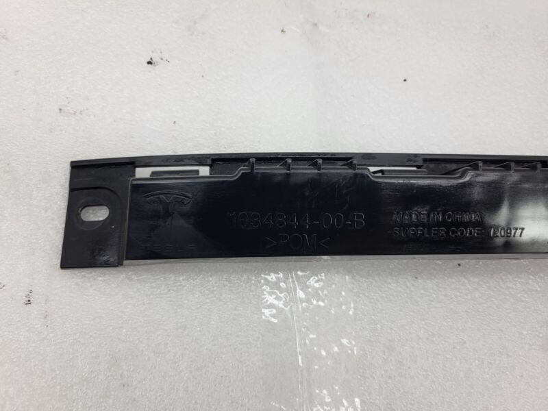 2016-2023 Tesla Model X MX Rear Fascia Bumper Center Mount Support Bracket Assy