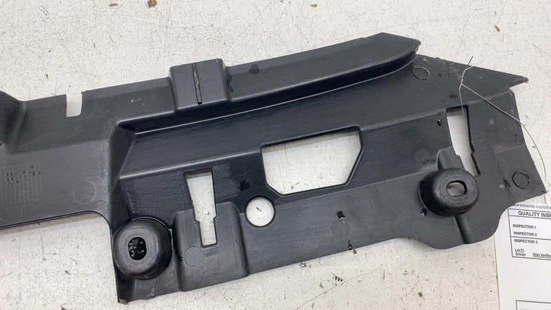4KE 807 082 ⭕ 2019-2023 Audi E-Tron Radiator Lower Sight Shield Support Cover 4KE807082