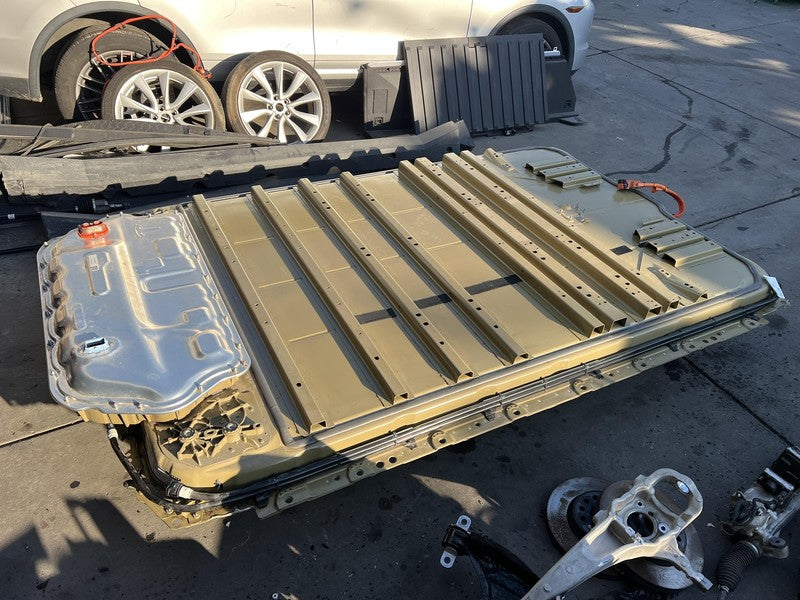 ⭕ Tesla Cybertruck Beast Battery Pack 800V High Voltage 1783970-TX-E 2