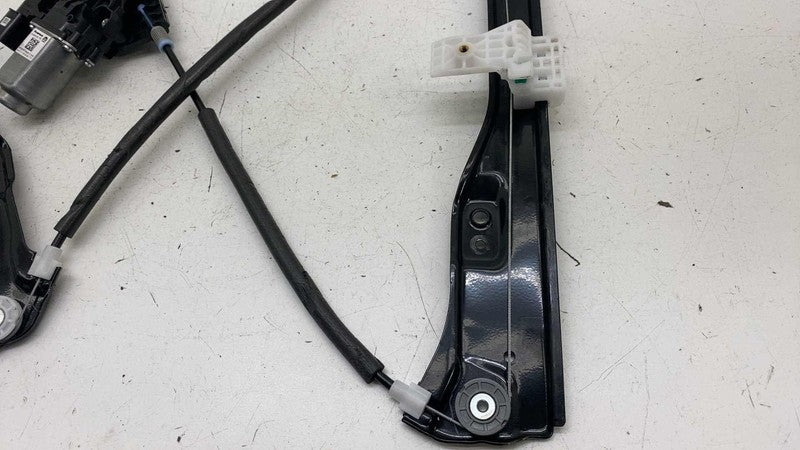 ⭕ 17-25 Chrysler Pacifica Front Passenger Door Window Regulator & Motor Right RH