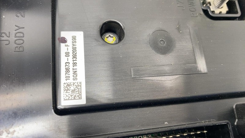 1078673 00 F 2017-2020 Tesla Model 3 M3 Left Low Voltage Controller Electronic Control Module