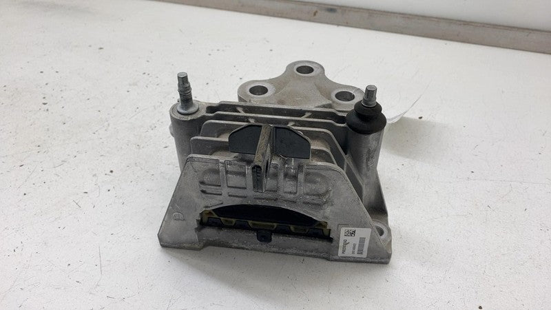 68224742 ⭕ 2017-2024 Chrysler Pacifica Automatic Transmission Mount Assembly 68224742AD