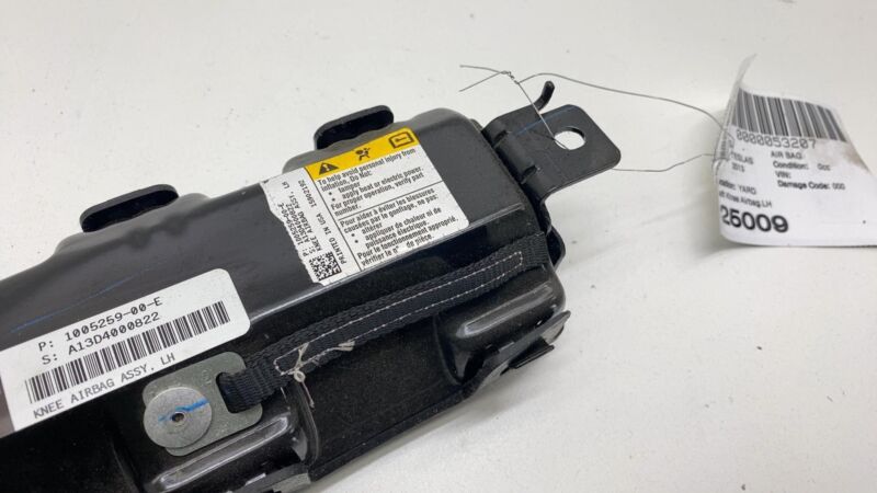 100525900E 2012-2015 Tesla Model S MS Front Driver Side Knee Safety Airbag Module Left Assy
