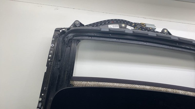 ⭕2017-2020 BMW 540i Sunroof Sun Roof Moonroof Window Glass w/ Motor As