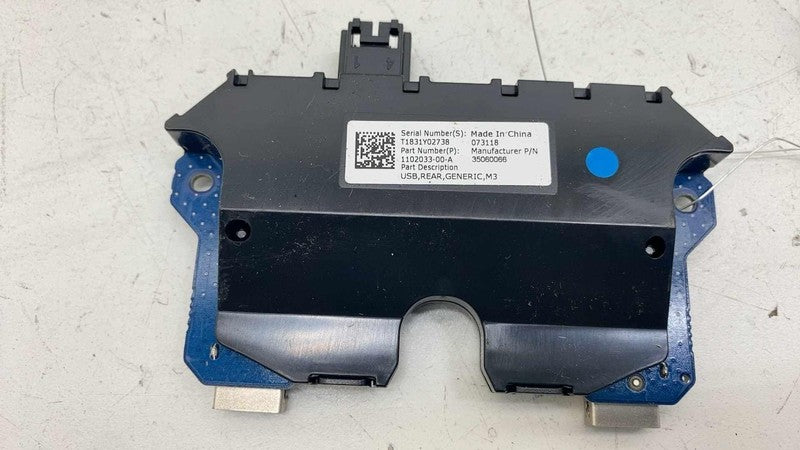 ⭕ 17-23 Tesla Model 3 Rear Generic USB/AUX Control Unit Hub Module 110