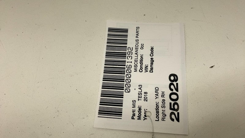 ⭕ 17-23 Tesla Model 3 Front  Side Bumper Wheel House Bracket Right 108