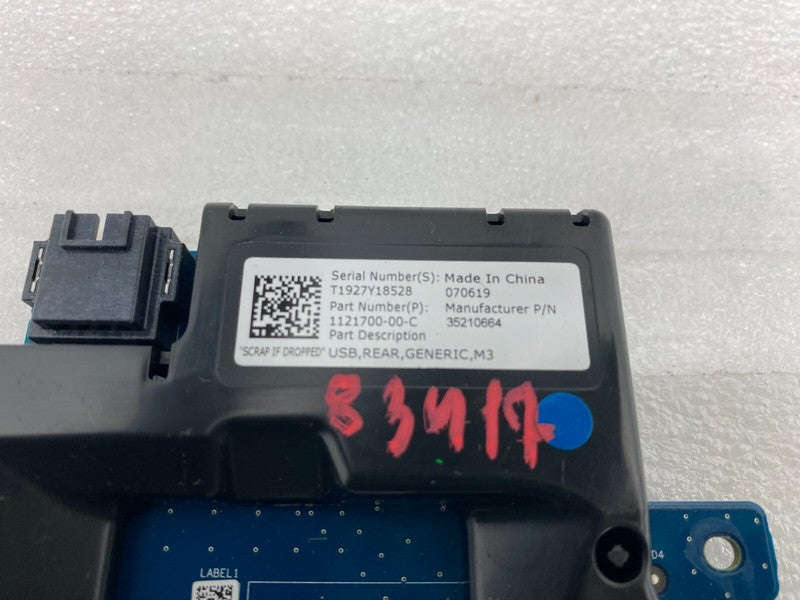 112170000C ⭕ 17-23 Tesla Model 3 Rear Generic USB/AUX Control Unit Hub Module 1121700-00-C