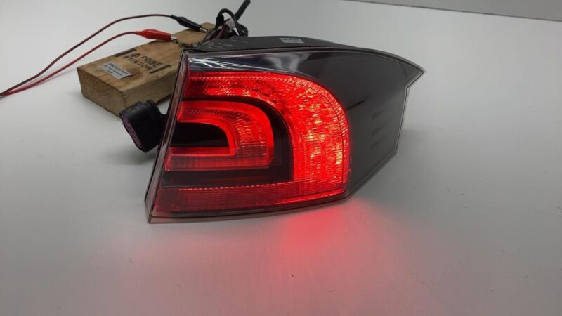 6005919-00-D 2012-2020 Tesla Model S Rear Passenger Side Taillight LED Outer Tail Lamp Right