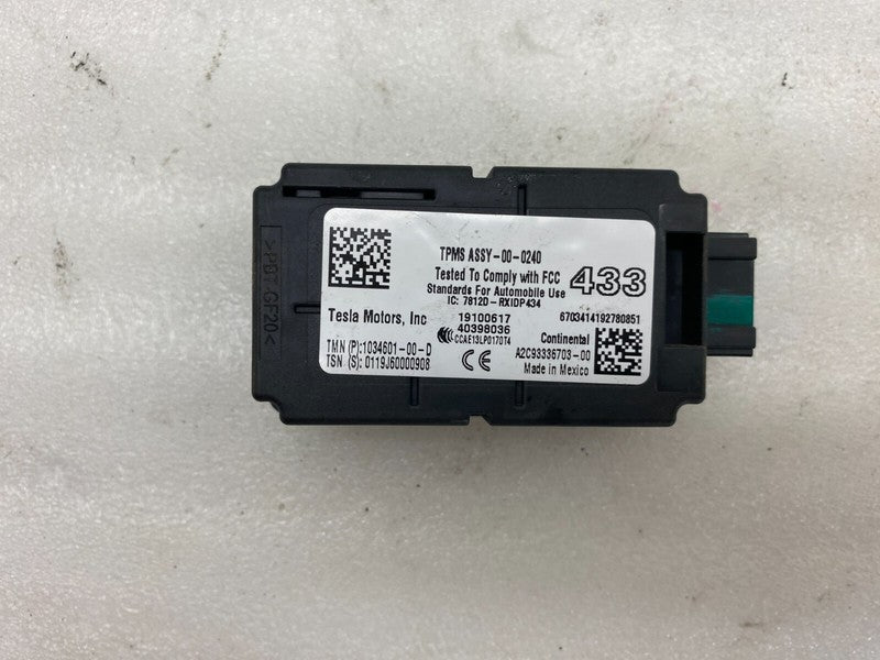 103460100D ⭕12-20 Tesla Model S X Tire Pressure Monitor System Module Receiver 1034601-00-D