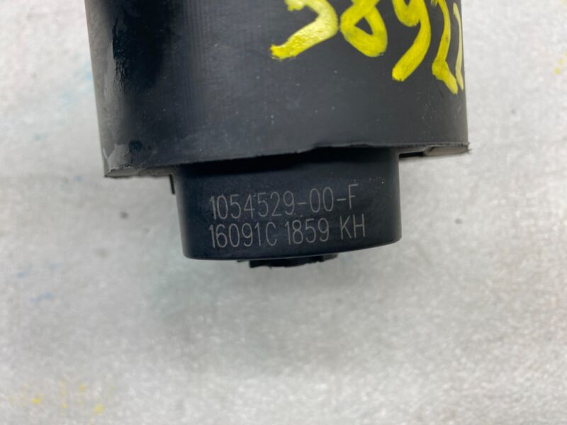 1054529 00 F 2016-2020 Tesla Model X MX Additional Auxiliary Coolant Water Cooling Pump Assy