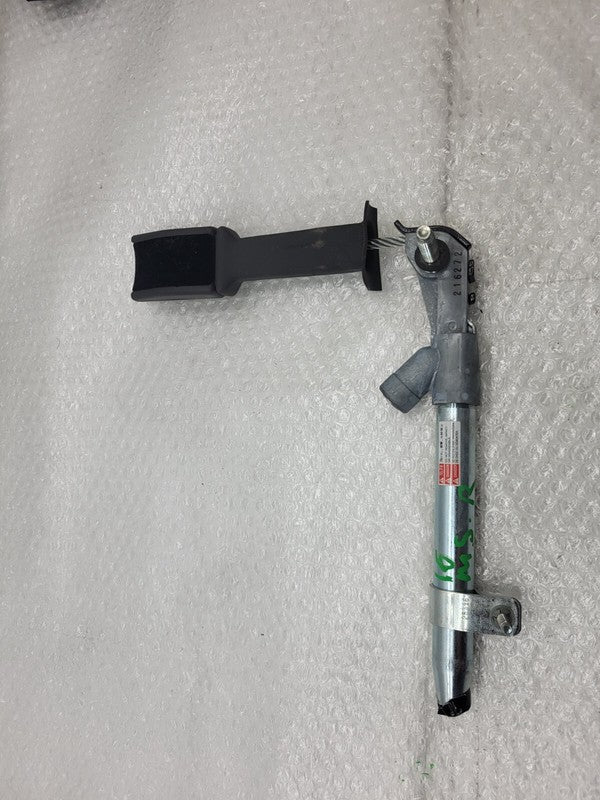 1005265 05 F ⭕ 12-15 Model S Front Right Seat Belt Outboard Lap Pre-Tensioner RH 1005265-05-F