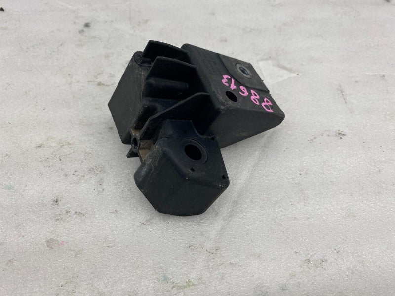 102079300C ⭕ 2012-2015 Tesla Model S Front Bumper Guide Support Bracket Left 1020793-00-C