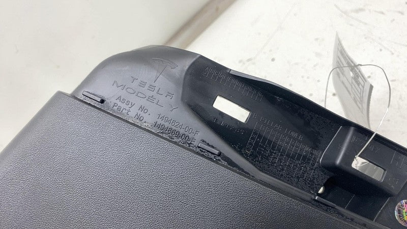 ⭕ 2020-2024 Tesla Model Y Right B-Pillar Lower Trim Cover Panel OEM 14
