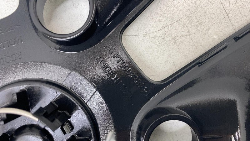 PT00032823D ⭕ 2022-2024 Rivian R1T 21" Road Wheel Aero Cover Center Hub Cap SET PT00032823-D