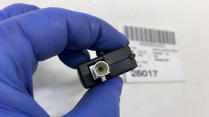 ⭕ 17-23 Tesla Model 3 Y Infotainment Antenna Amplifier AMP Radio FM 10