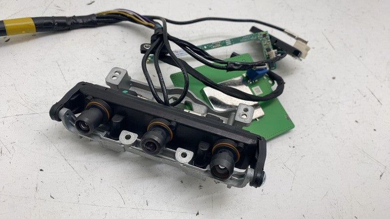 ⭕17-23 Tesla Model 3 Front Windshield Adjustable Triple Camera w/ Wiri