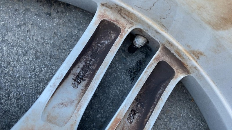 ⭕ 2012-2015 Tesla Model S Wheel Rim 19x8.0+40mm + Tire 245/45 ZR19 600