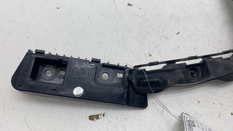 ⭕ 2017-2023 Model 3 Rear Right Retainer Wing & Tail Light Bracket 1083