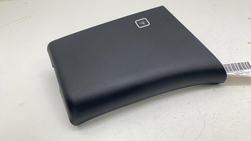 5RH62DX9AE ⭕ 17-25 Chrysler Pacifica Passenger B-Pillar Middle Trim Panel Right 5RH62DX9AE