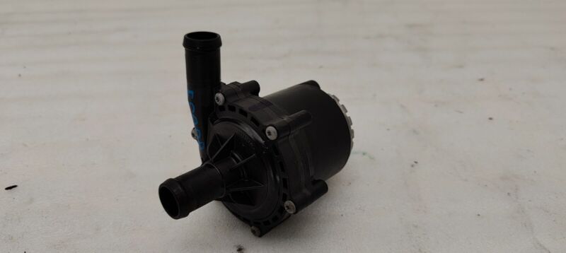 106747300F 2012-2020 Tesla Model S MS Auxiliary Water Coolant Pump Assembly 1067473-00-F