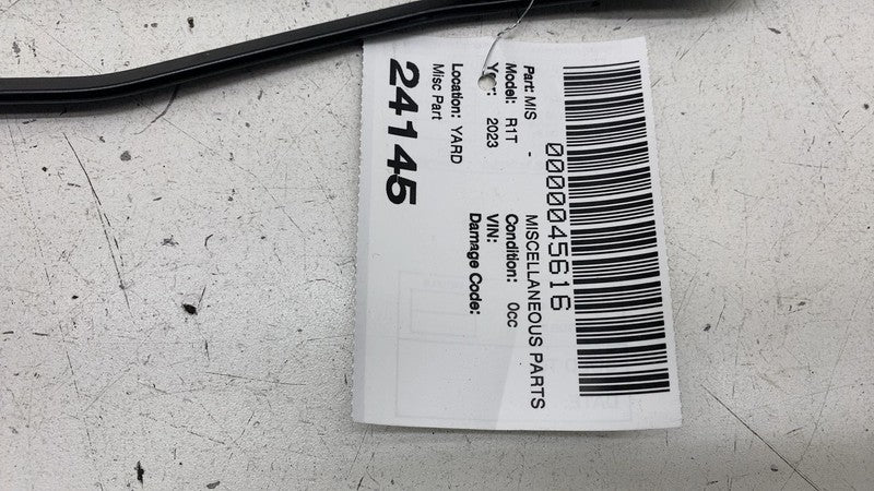 ⭕ 2022 2023 2024 Rivian R1T Front Passenger Right Windshield Wiper Arm & Blade
