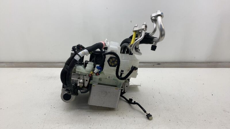 150680300F 20-23 Model Y Supermanifold Refrigerant Chiller + Coolant Reservoir 1523002-00-B