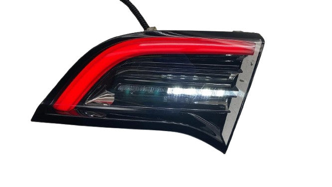 ⭕ 2017-2023 Model 3 Rear Right Inner Taillight LED Tail Lamp 3-Pin 107