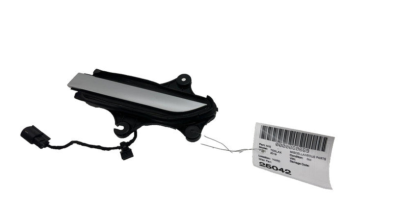 ⭕ 16-20 Tesla Model X Front Exterior Door Handle Chrome Outer Left 103