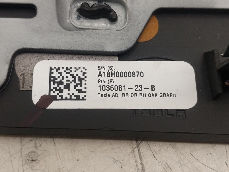 1036081 23 B ⭕ 16-20 Model X Rear Right Door Trim Mold Card Molding Oak Graph RH 1036081-23-B