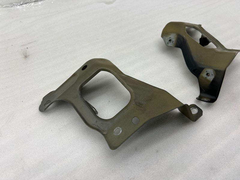 148749100B ⭕ 20-23 Model Y Front Left & Right  Fender Mount Support Bracket  1487491-00-B