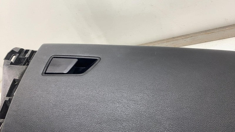 ⭕ 17-20 Maserati Levante Front Dash Glove Box Compartment Glovebox OEM