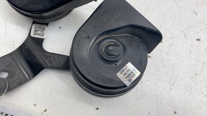 ⭕ 2018-2021 Lincoln Navigator PAIR High & Low Pitch Tone Horn Signal S