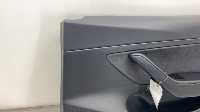 1085943-00-D ⭕ 2017-2020 Tesla Model 3 Front Interior Door Panel Trim Card Right 1085943-00-D