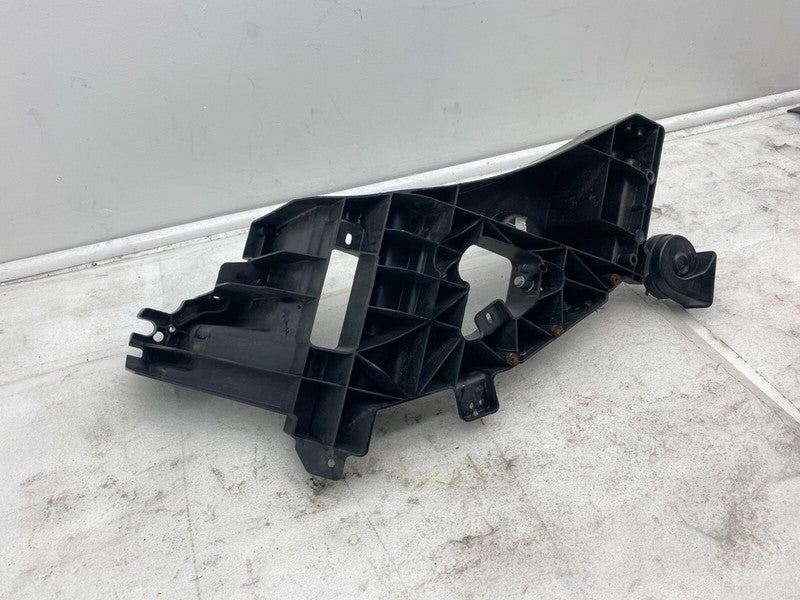 E3 007042 ⭕ 2016-2020 Tesla Model X MX Front Left Headlamp Support Headlight Mount Bracket