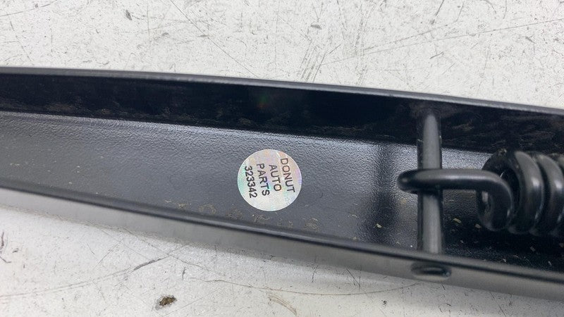⭕ 2025 Rivian R1S Front Left Driver Side Windshield Wiper Arm OEM