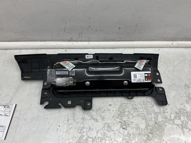 1077826-00-D ❇️17-23 Tesla Model Y 3 Right Knee Airbag Passenger Safety Module RH OEM 1077826