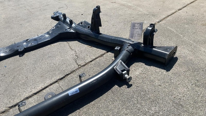 ⭕ 17-24 Chrysler Pacifica Front Undercarriage Subframe Crossmember Cradle FWD