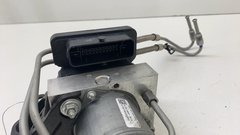 1044745-00-B ⭕ 2017-2023 Tesla Model 3 M3 Anti-Lock Brake System ABS Pump Module 1044745-00-B