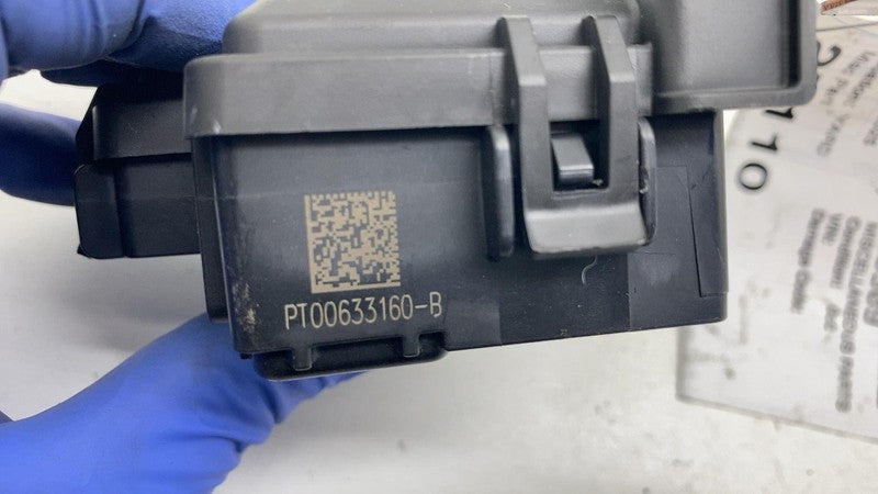 ⭕ 2025 Rivian R1S Battery Connector Terminal Connection Fuse Box PT006