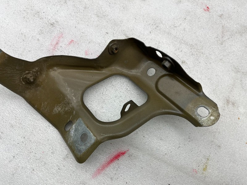 108601600C ⭕ 2017-2023 Tesla Model 3 M3 Front Right Fender Support Bracket RH 1086016-00-C